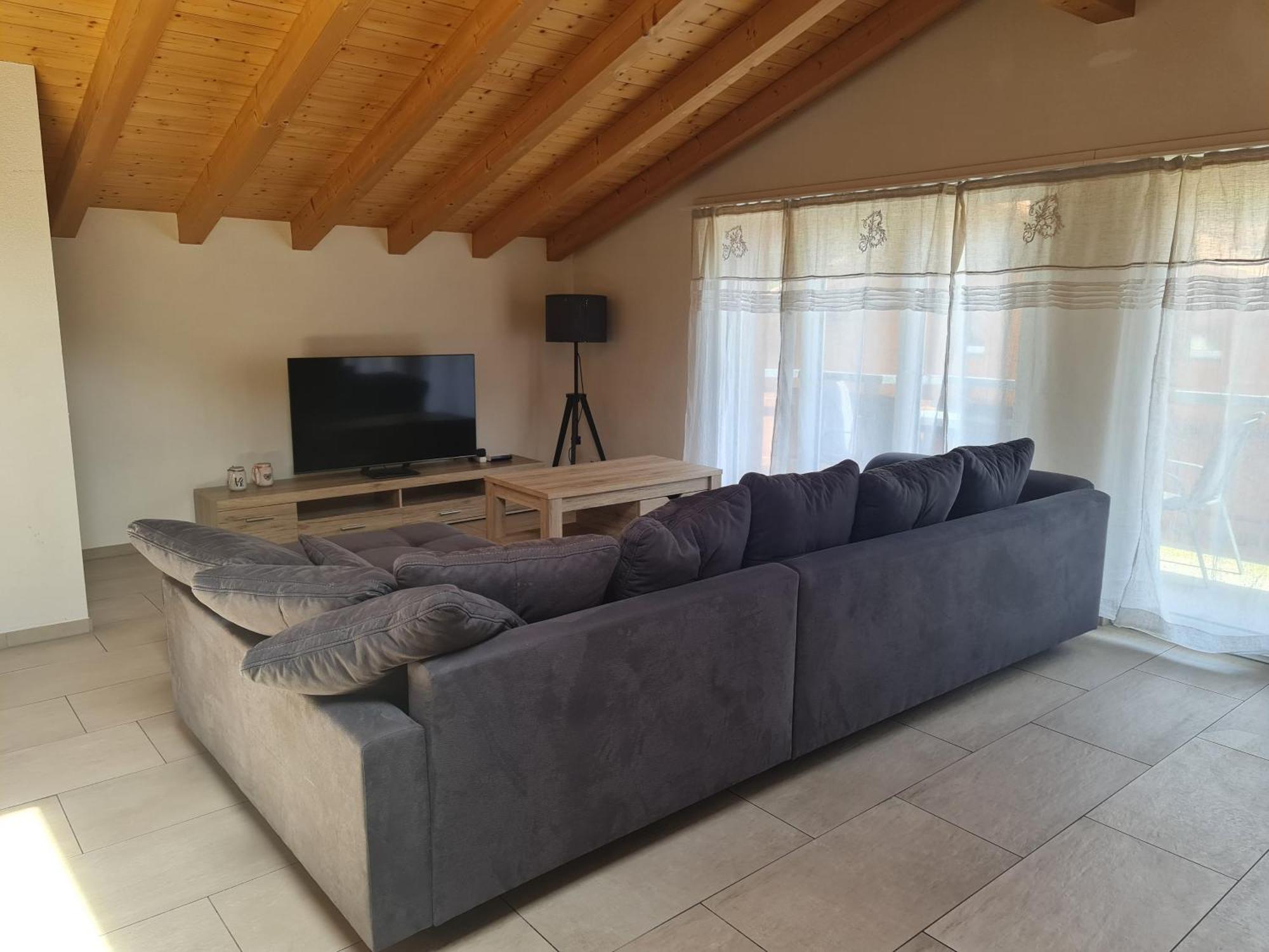 Апартаменти Jungfrau Penthouse - Aare Jungfrau Ag Вільдерсвіль Екстер'єр фото